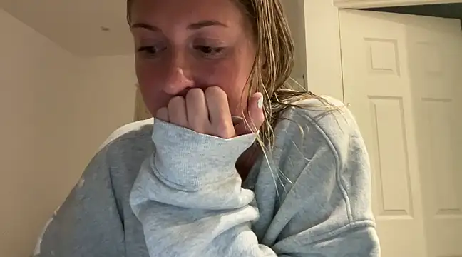 Snapshot of Aggbb chatting on February 11, 2025, 12:05 pm Aggbb online show from February 11, 2025, 12:05 pm