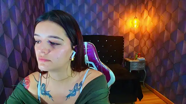 Snapshot of LiaHarryis chatting on April 13, 2026, 6:57 pm LiaHarryis online show from April 13, 2026, 6:57 pm
