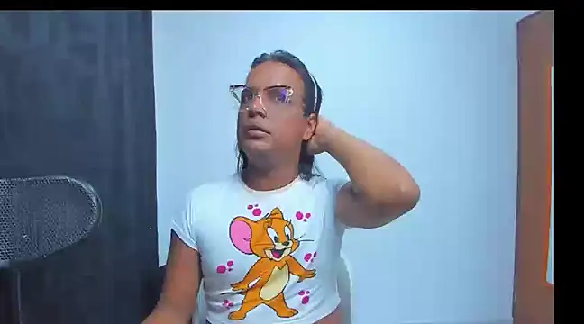 Snapshot of monsterdick_22cm chatting on January 28, 2025, 1:38 pm monsterdick 22cm online show from January 28, 2025, 1:38 pm