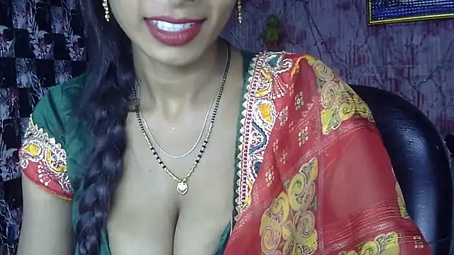 Snapshot of Anjali_Milsi chatting on September 30, 2025, 5:18 pm Anjali Milsi online show from September 30, 2025, 5:18 pm