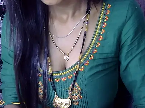 Snapshot of Anjali_Milsi chatting on October 17, 2025, 5:32 am Anjali Milsi online show from October 17, 2025, 5:32 am