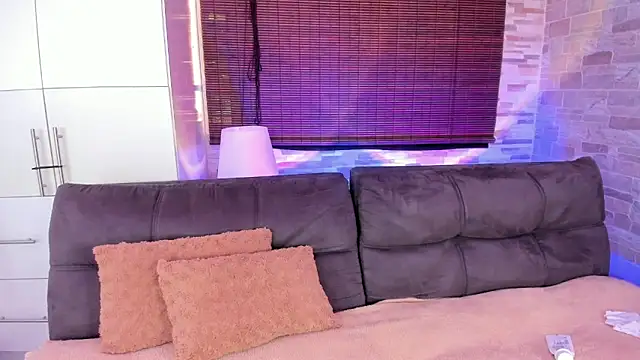 cinnamon kyla online show from February 14, 2025, 6:29 pm