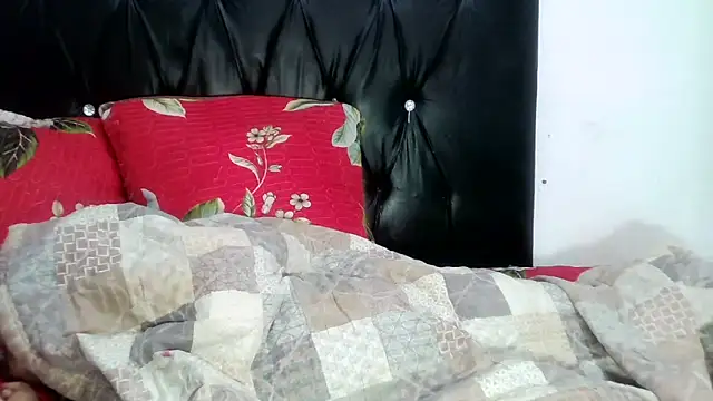 Snapshot of Hotxchickk chatting on March 16, 2025, 10:53 pm Hotxchickk online show from March 16, 2025, 10:53 pm