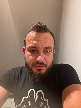 cosmin9000 online show from October 4, 2025, 5:16 am