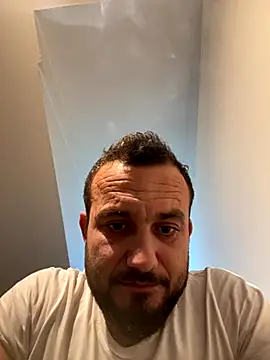 cosmin9000 online show from October 11, 2025, 1:20 pm