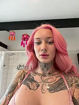 Snapshot of Stella-Kink chatting on April 12, 2026, 8:41 am Stella-Kink online show from April 12, 2026, 8:41 am