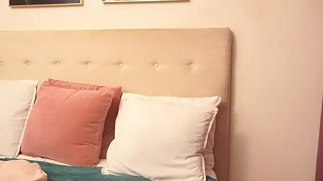 Snapshot of CassieHilton chatting on May 8, 2026, 7:08 pm CassieHilton online show from May 8, 2026, 7:08 pm