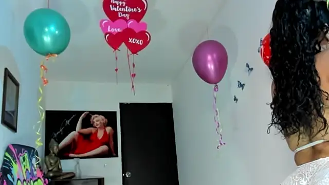 seleneh online show from February 18, 2026, 9:44 pm