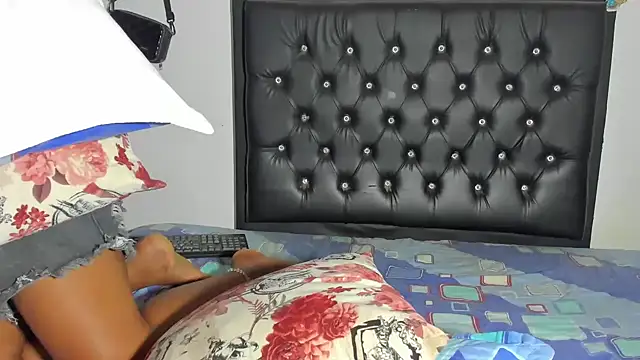 Snapshot of miss-jackson1 chatting on January 30, 2025, 2:27 am miss-jackson1 online show from January 30, 2025, 2:27 am