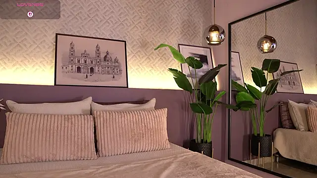 ElleDiane online show from January 15, 2026, 10:13 pm