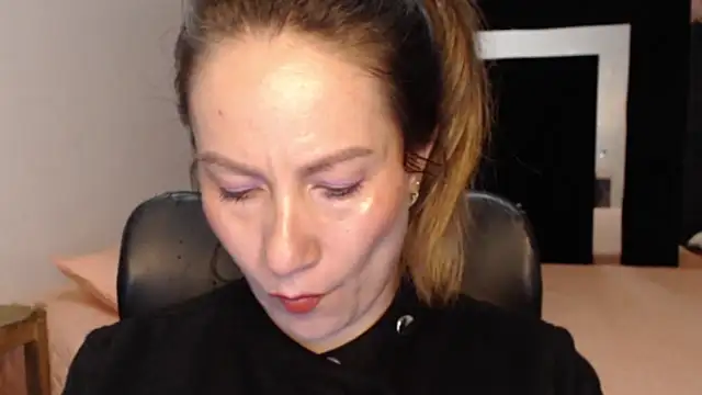 Snapshot of CATRINA-83 chatting on May 29, 2026, 7:56 pm CATRINA-83 online show from May 29, 2026, 7:56 pm