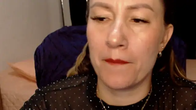 Snapshot of CATRINA-83 chatting on June 3, 2026, 6:35 pm CATRINA-83 online show from June 3, 2026, 6:35 pm