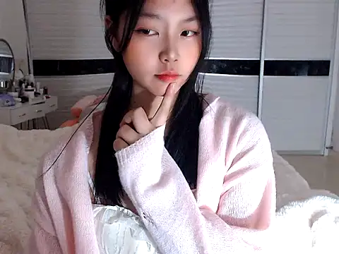 Snapshot of -Lucky_Girl chatting on December 27, 2024, 11:50 am -Lucky Girl online show from December 27, 2024, 11:50 am