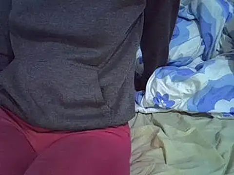 Snapshot of sweet_veee chatting on March 10, 2025, 6:49 am sweet veee online show from March 10, 2025, 6:49 am