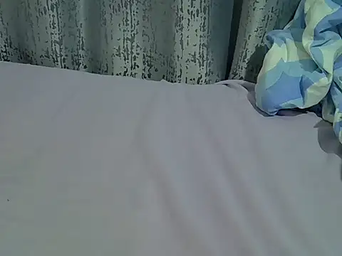 Snapshot of sweet_veee chatting on October 29, 2025, 7:15 pm sweet veee online show from October 29, 2025, 7:15 pm