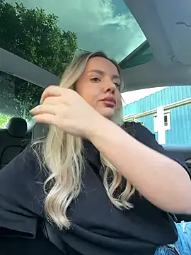 KatyaBelle online show from May 29, 2026, 3:32 pm