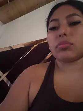 emmyjhonson07 online show from March 27, 2026, 2:17 pm