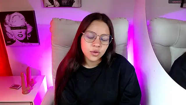 SamanthaRoldaan online show from February 9, 2026, 2:43 pm