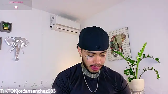 JordanSmiith  online show from February 3, 2026, 2:53 am