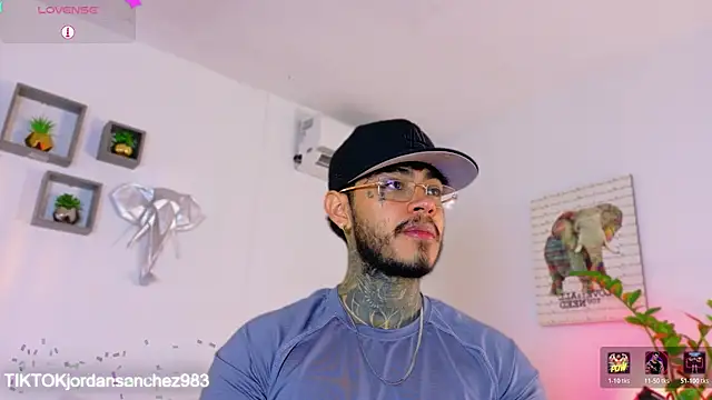 JordanSmiith  online show from March 3, 2026, 8:04 pm