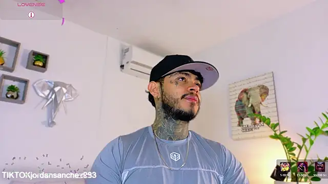 JordanSmiith  online show from March 4, 2026, 8:37 pm