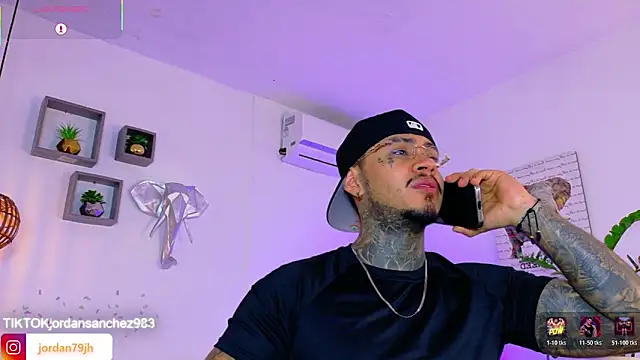 Snapshot of JordanSmiith_ chatting on May 4, 2026, 8:38 pm JordanSmiith online show from May 4, 2026, 8:38 pm