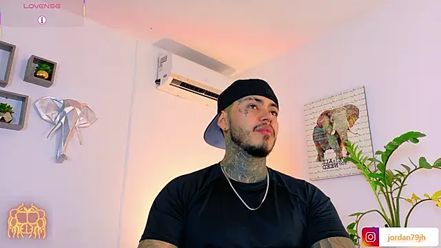 JordanSmiith  online show from July 7, 2026, 10:58 pm