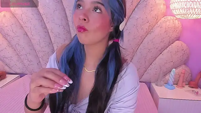 Snapshot of chloe_watson_ chatting on February 13, 2025, 7:21 pm chloe watson online show from February 13, 2025, 7:21 pm