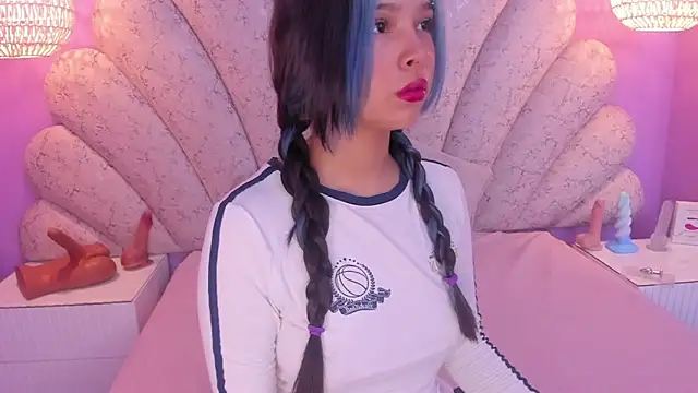 Snapshot of chloe_watson_ chatting on February 22, 2025, 9:59 pm chloe watson online show from February 22, 2025, 9:59 pm