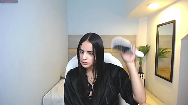 Snapshot of heidy_hoiss chatting on February 11, 2025, 7:38 pm heidy hoiss online show from February 11, 2025, 7:38 pm