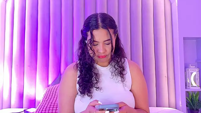 Snapshot of eva_daemon chatting on April 3, 2026, 11:19 am eva daemon online show from April 3, 2026, 11:19 am