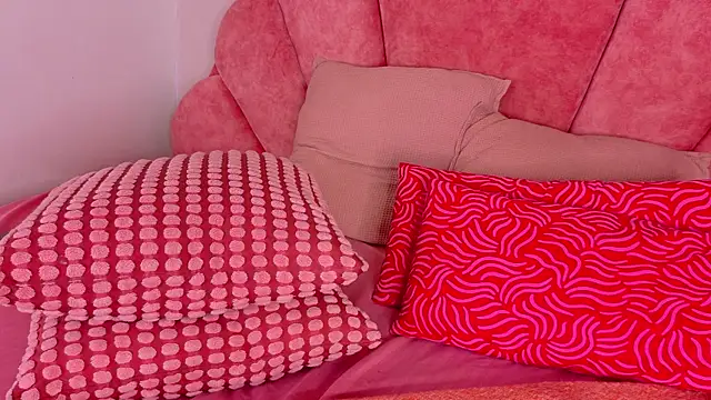 Snapshot of eva_daemon chatting on April 9, 2026, 11:59 am eva daemon online show from April 9, 2026, 11:59 am