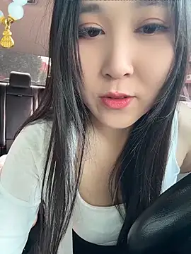 Snapshot of Fannywell chatting on June 7, 2026, 8:18 am Fannywell online show from June 7, 2026, 8:18 am