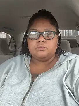 kweenxkarma online show from September 25, 2025, 1:09 am