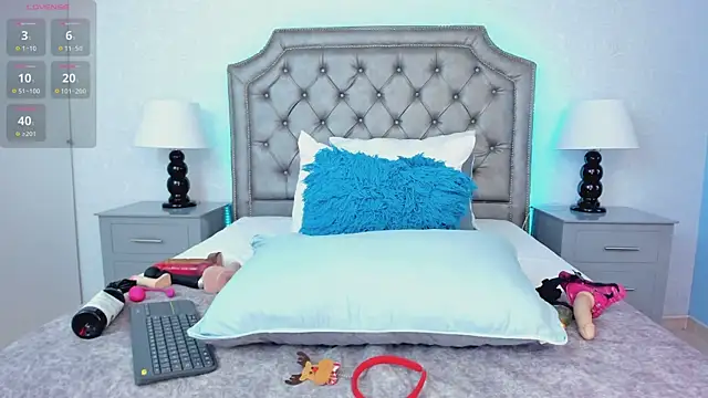 Snapshot of AdelaBrown chatting on December 12, 2024, 6:14 am AdelaBrown online show from December 12, 2024, 6:14 am