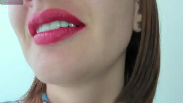 queen fetish online show from March 26, 2026, 3:28 pm