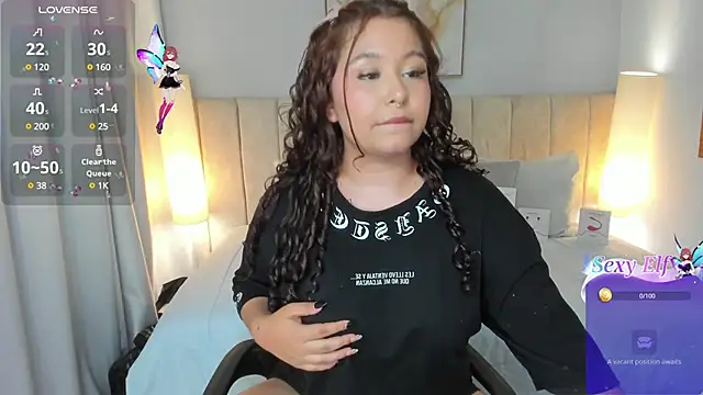 Snapshot of Atenea_cuteee chatting on February 13, 2025, 2:12 am Atenea cuteee online show from February 13, 2025, 2:12 am