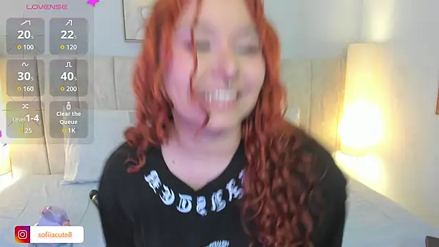 Snapshot of Atenea_cuteee chatting on November 5, 2025, 2:11 am Atenea cuteee online show from November 5, 2025, 2:11 am