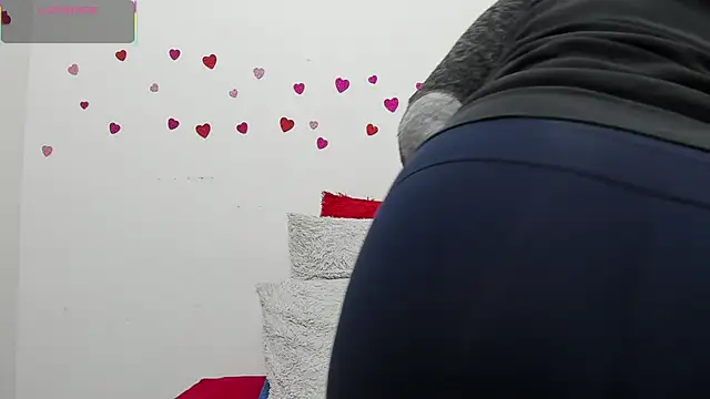 hazel 34 online show from February 11, 2026, 8:52 am