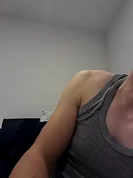 suarez1235 online show from November 1, 2025, 5:26 pm