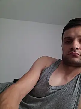 suarez1235 online show from November 26, 2025, 10:49 am