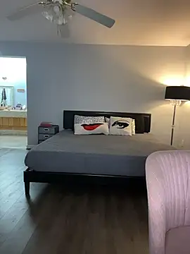 DestineeJayde online show from October 17, 2025, 4:37 am