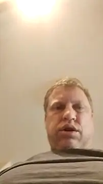 fukurbutt online show from October 29, 2025, 9:27 pm