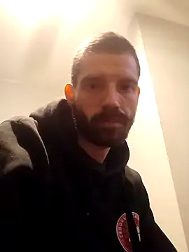 Snapshot of RuleMasterX chatting on November 17, 2025, 11:32 pm RuleMasterX online show from November 17, 2025, 11:32 pm