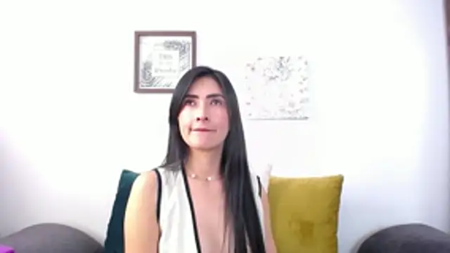Snapshot of JainaRogers chatting on May 4, 2026, 7:43 pm JainaRogers online show from May 4, 2026, 7:43 pm