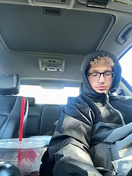 Snapshot of CreamyAustin chatting on October 31, 2025, 7:26 pm CreamyAustin online show from October 31, 2025, 7:26 pm