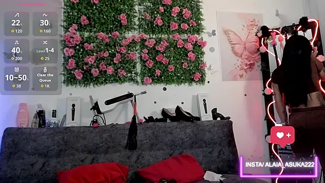 Snapshot of Alaia_Asuka chatting on September 14, 2025, 12:10 am Alaia Asuka online show from September 14, 2025, 12:10 am