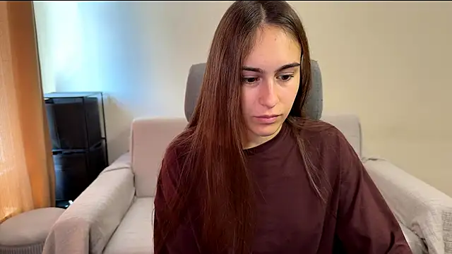 AliceKolltt online show from September 25, 2025, 9:13 am