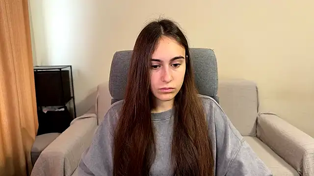 AliceKolltt online show from October 24, 2025, 9:49 am