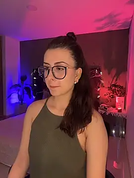 EmaSaenz online show from February 26, 2026, 11:04 pm